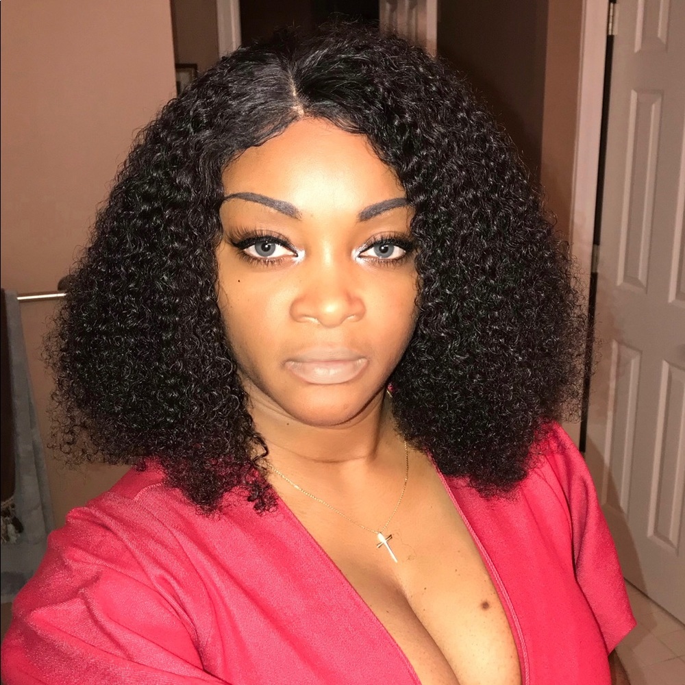 Meet your Posher, Karena